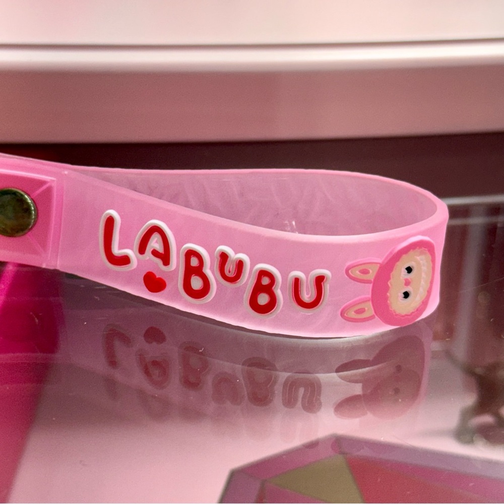 Cute Labubu Keychain - Picture 4 of 4